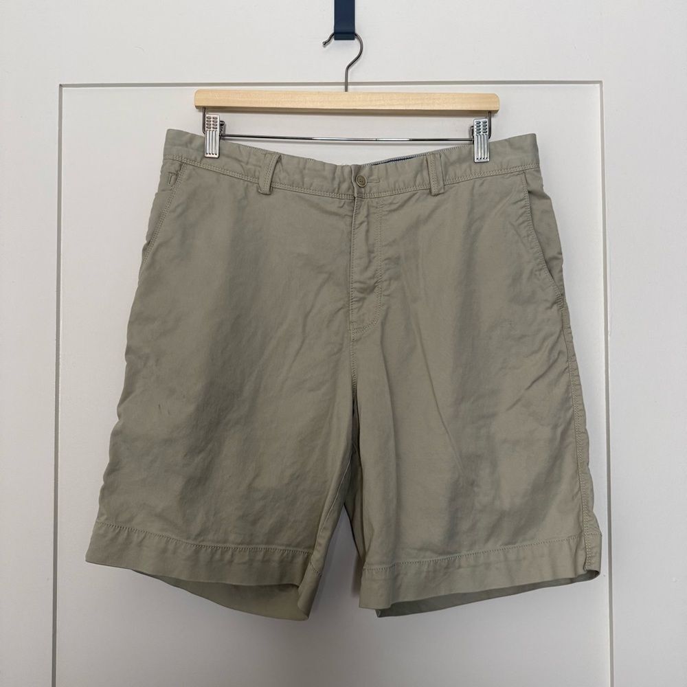 Tommy Bahama Chino Shorts 8.5'' Mens Sz 35 Khaki Beige Cotton Blend Beach Preppy